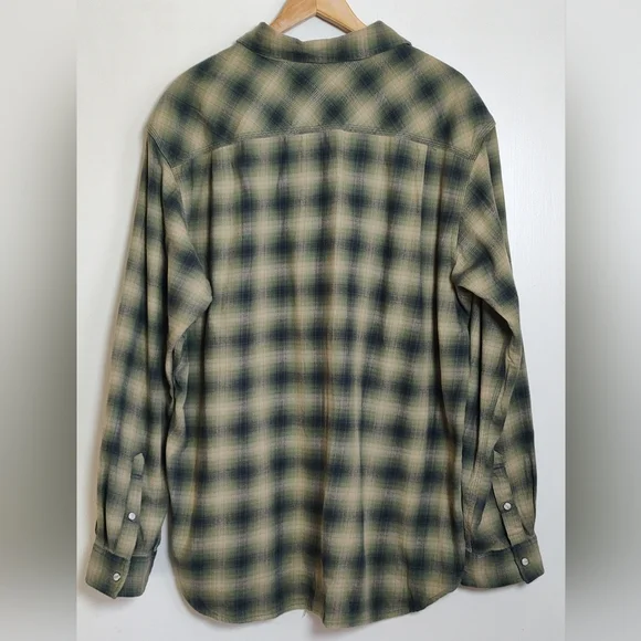 Carhartt Green Plaid Button-Up Shirt Pearl Snap Buttons - Picture 6 of 7